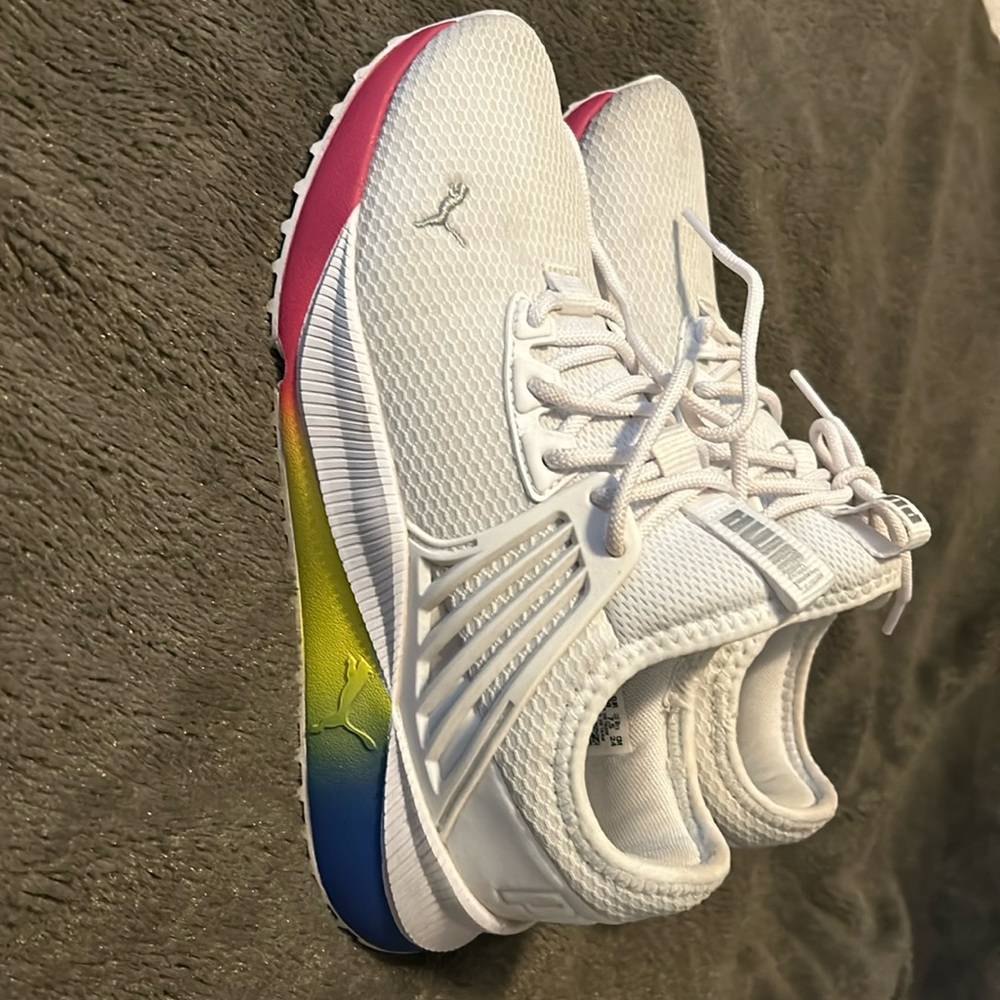 Women’s Puma sneakers.